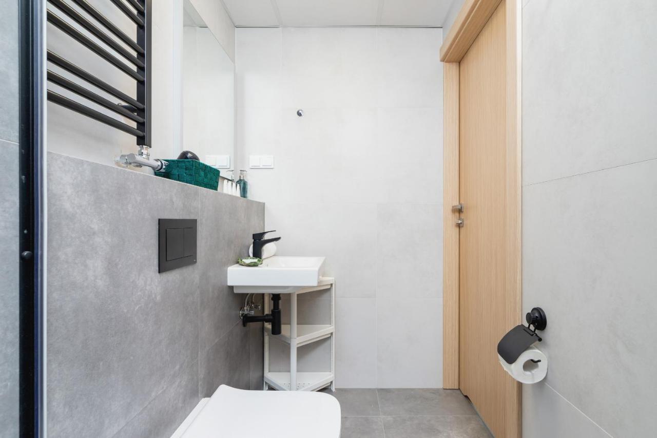 Cozy Studio Apartments Sauna & Ac Krakow By Noclegi Renters Εξωτερικό φωτογραφία