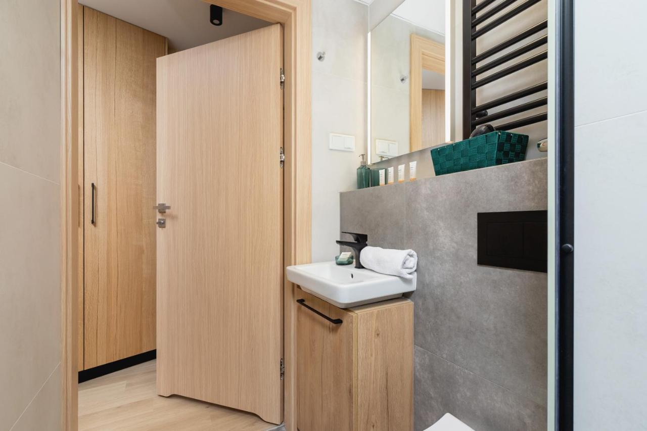 Cozy Studio Apartments Sauna & Ac Krakow By Noclegi Renters Εξωτερικό φωτογραφία